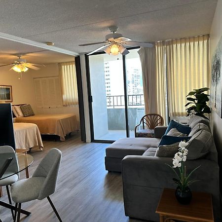 Island Vacations Aparthotel โฮโนลูลู ภายนอก รูปภาพ