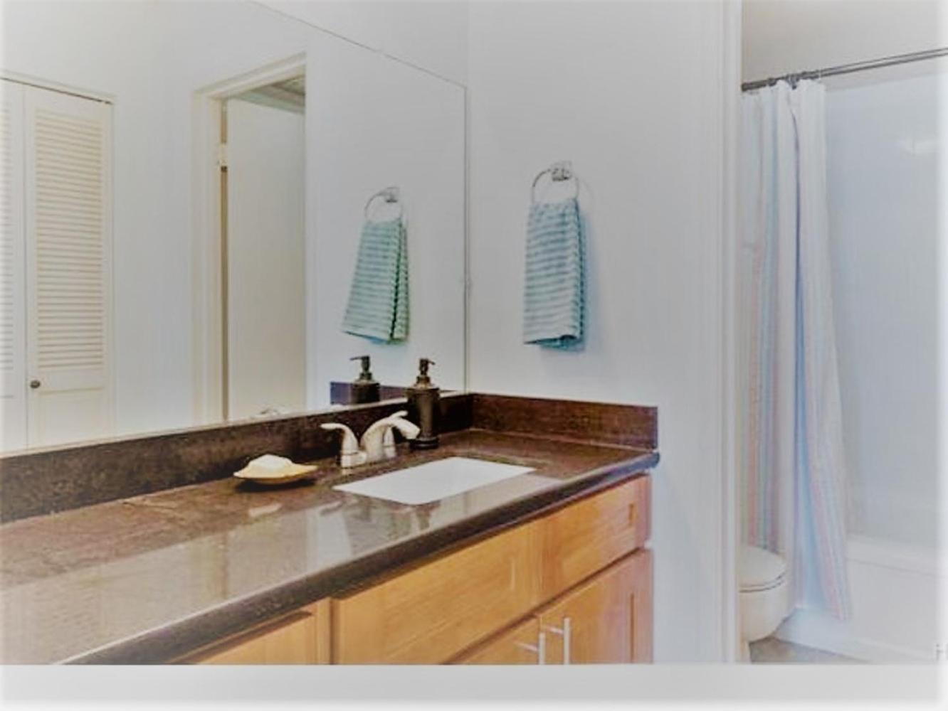 Island Vacations Aparthotel โฮโนลูลู ภายนอก รูปภาพ