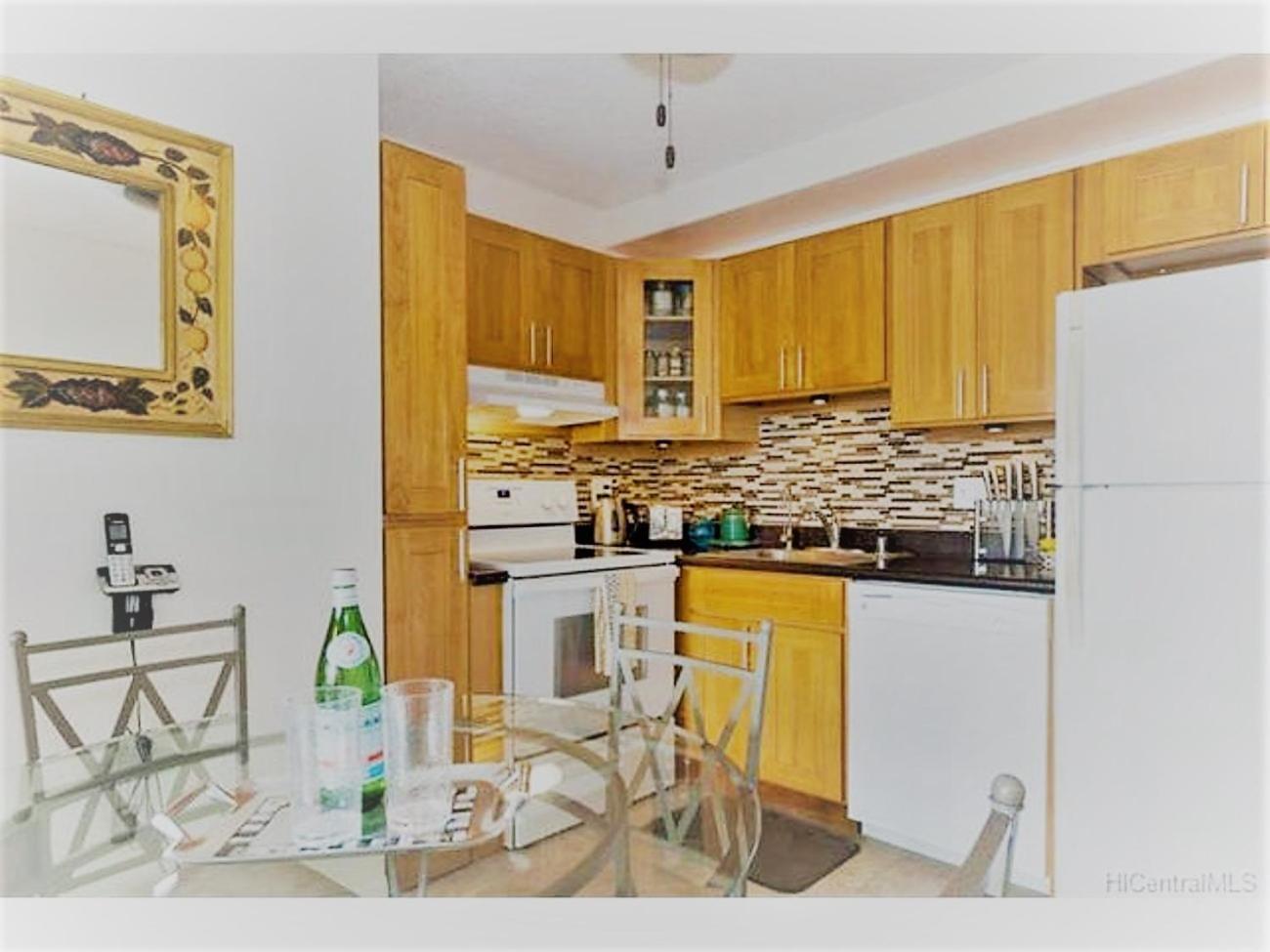 Island Vacations Aparthotel โฮโนลูลู ภายนอก รูปภาพ